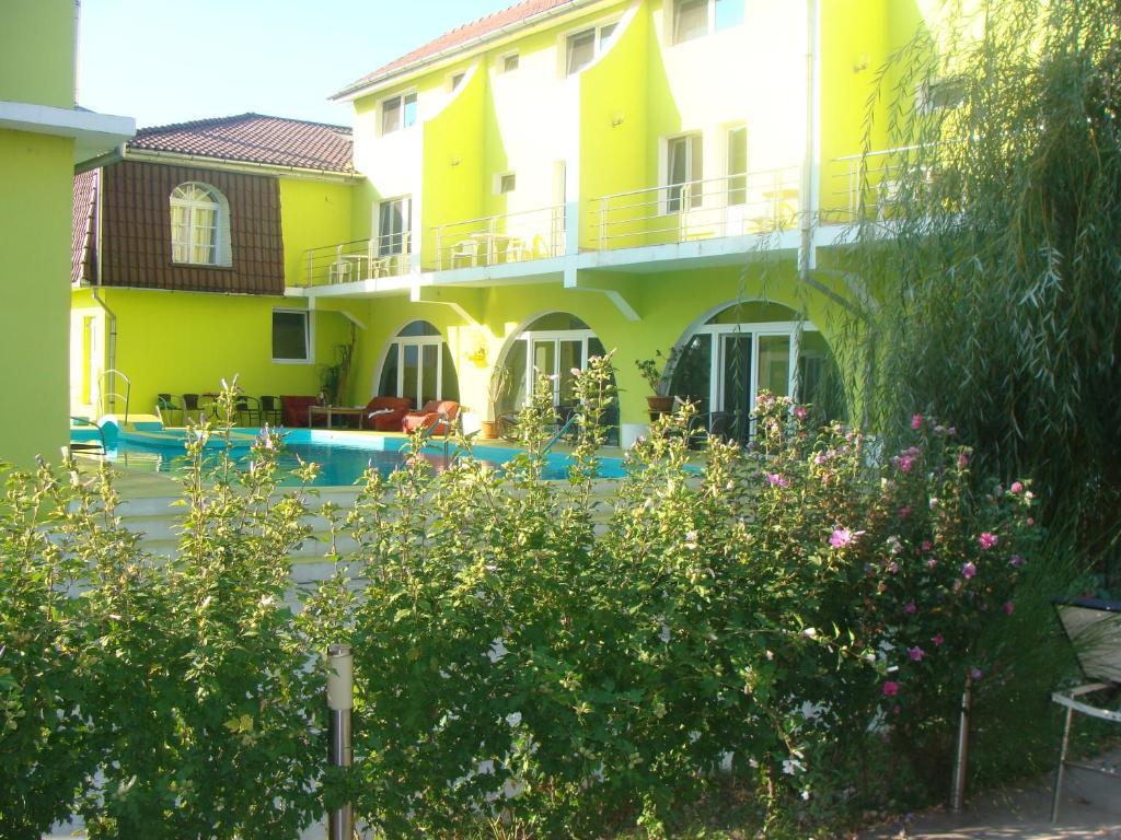 Pension Eclipse Oradea Exterior foto